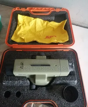 Photo - Leica/Wild Na2 ,Nak2 Automatic Level (Professional Engineering Level)