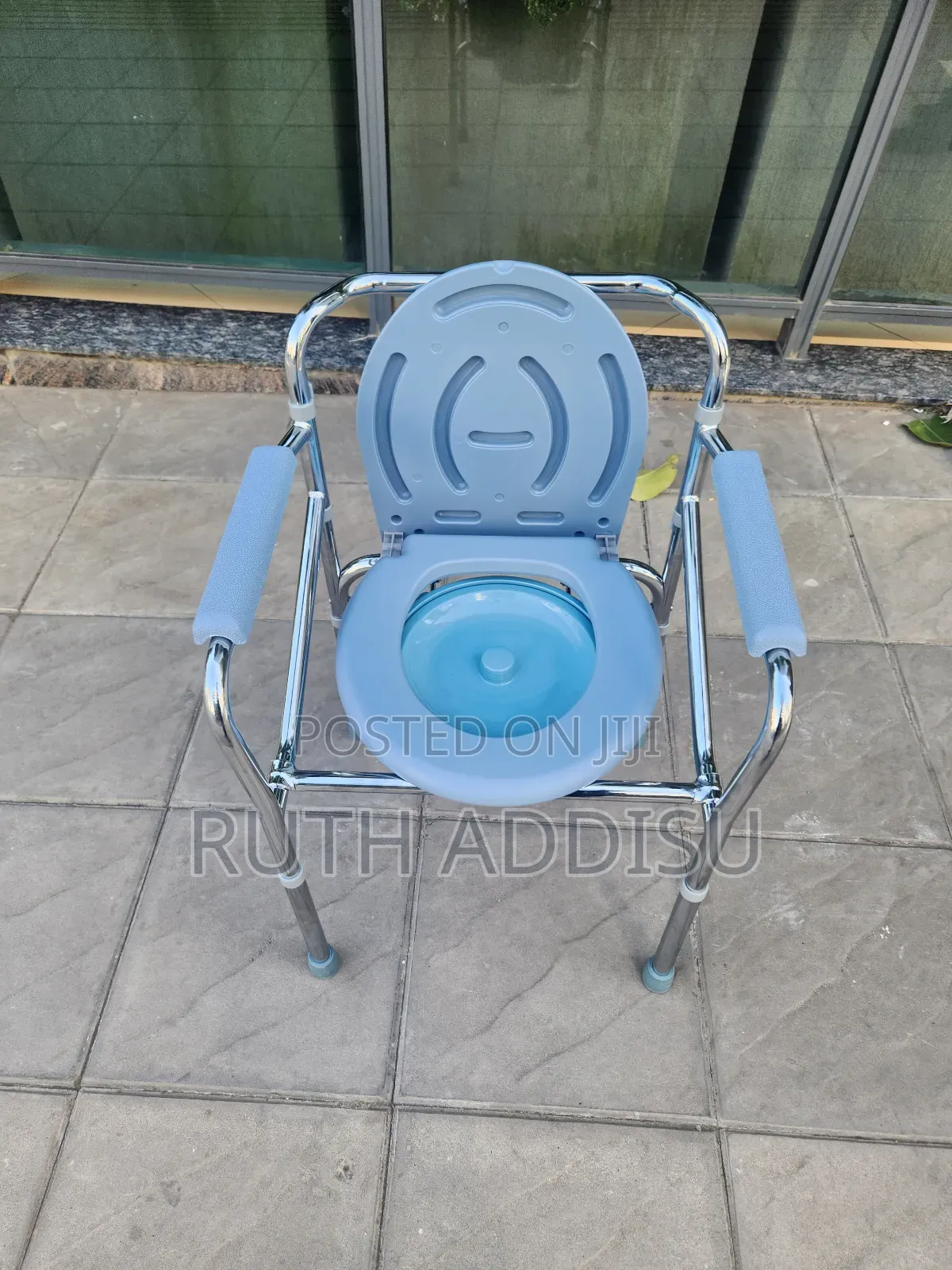 Commode Chair輕巧brand New Packed Commode Chair輕巧commode Chair Medical