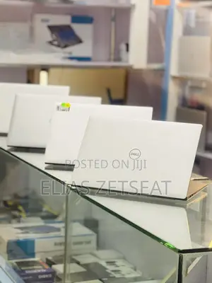 Photo - Laptop Dell Precision 5540 16GB Intel Core I9 SSD 512GB