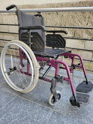 Photo - Folding Wheelchairs曾鑠proven Lightweight Folding Wheelchair//Quality