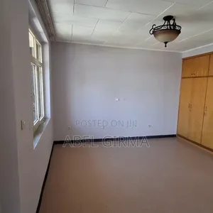 4bdrm House in Bole for rent