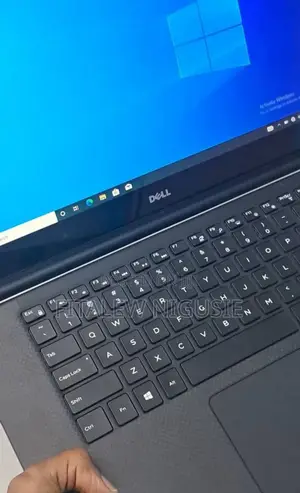 New Laptop Dell Precision 15 5520 16GB Intel Core I7 SSD 512GB