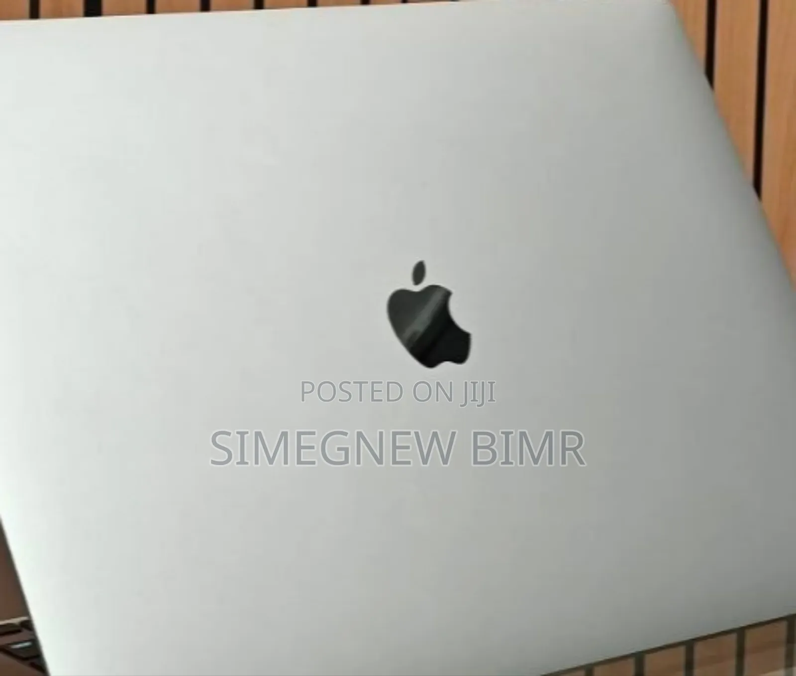 New Laptop Apple MacBook Pro 2019 16GB Intel Core I7 SSD 512GB