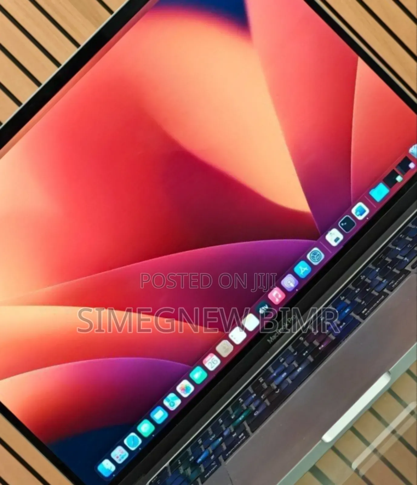 New Laptop Apple MacBook Pro 2019 16GB Intel Core I7 SSD 512GB