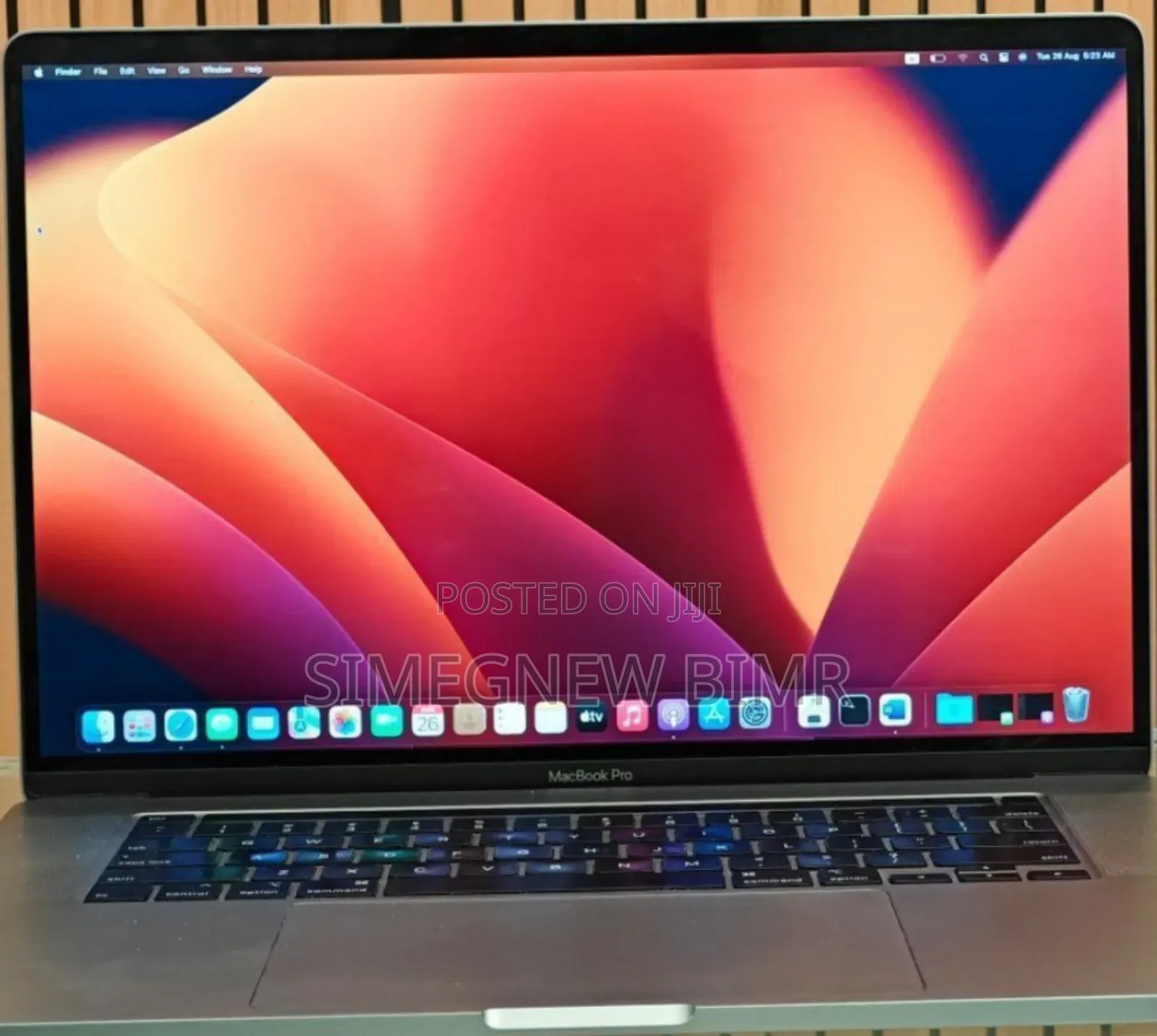 New Laptop Apple MacBook Pro 2019 16GB Intel Core I7 SSD 512GB