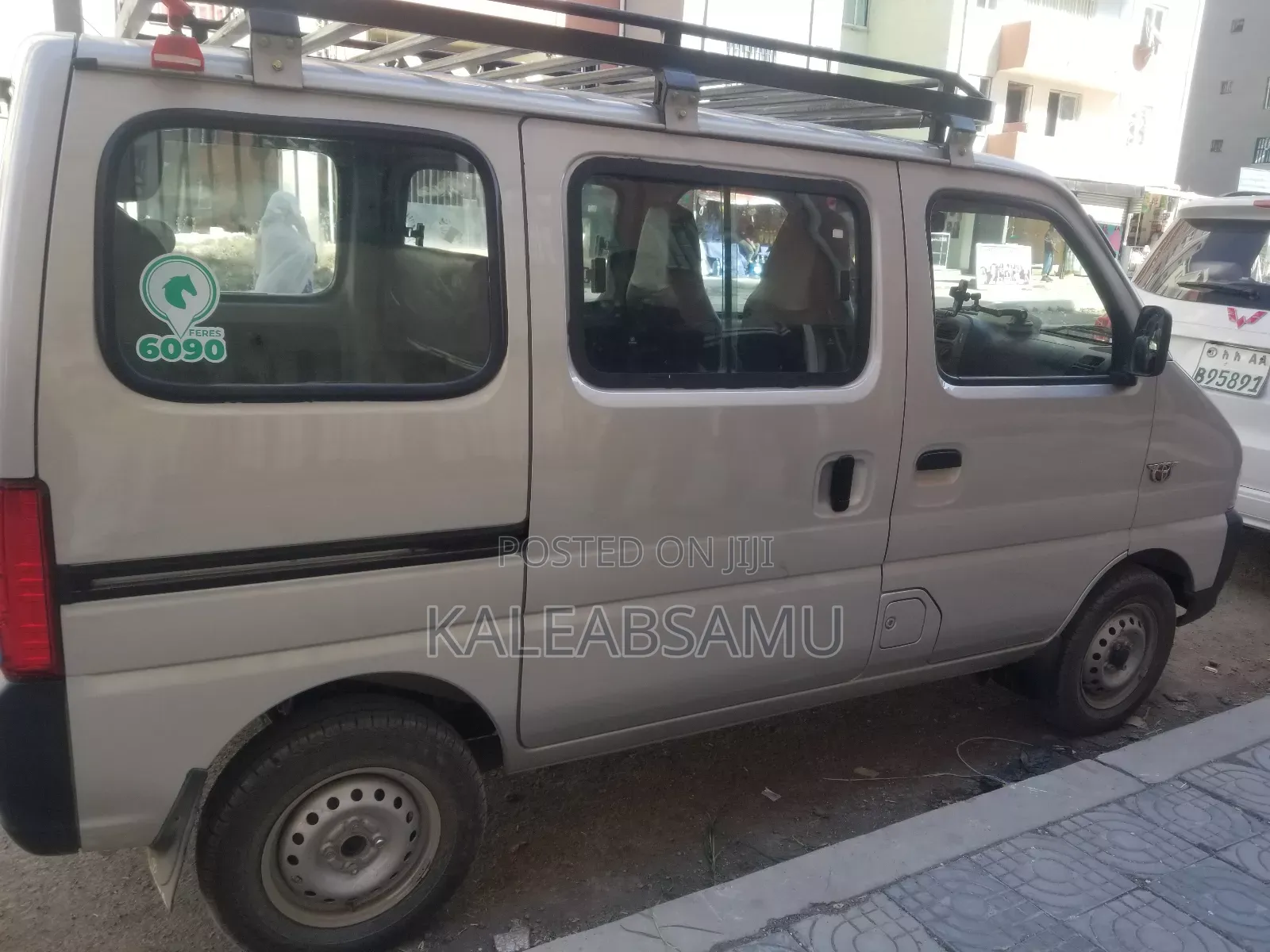 Suzuki Eeco 2025 Silver