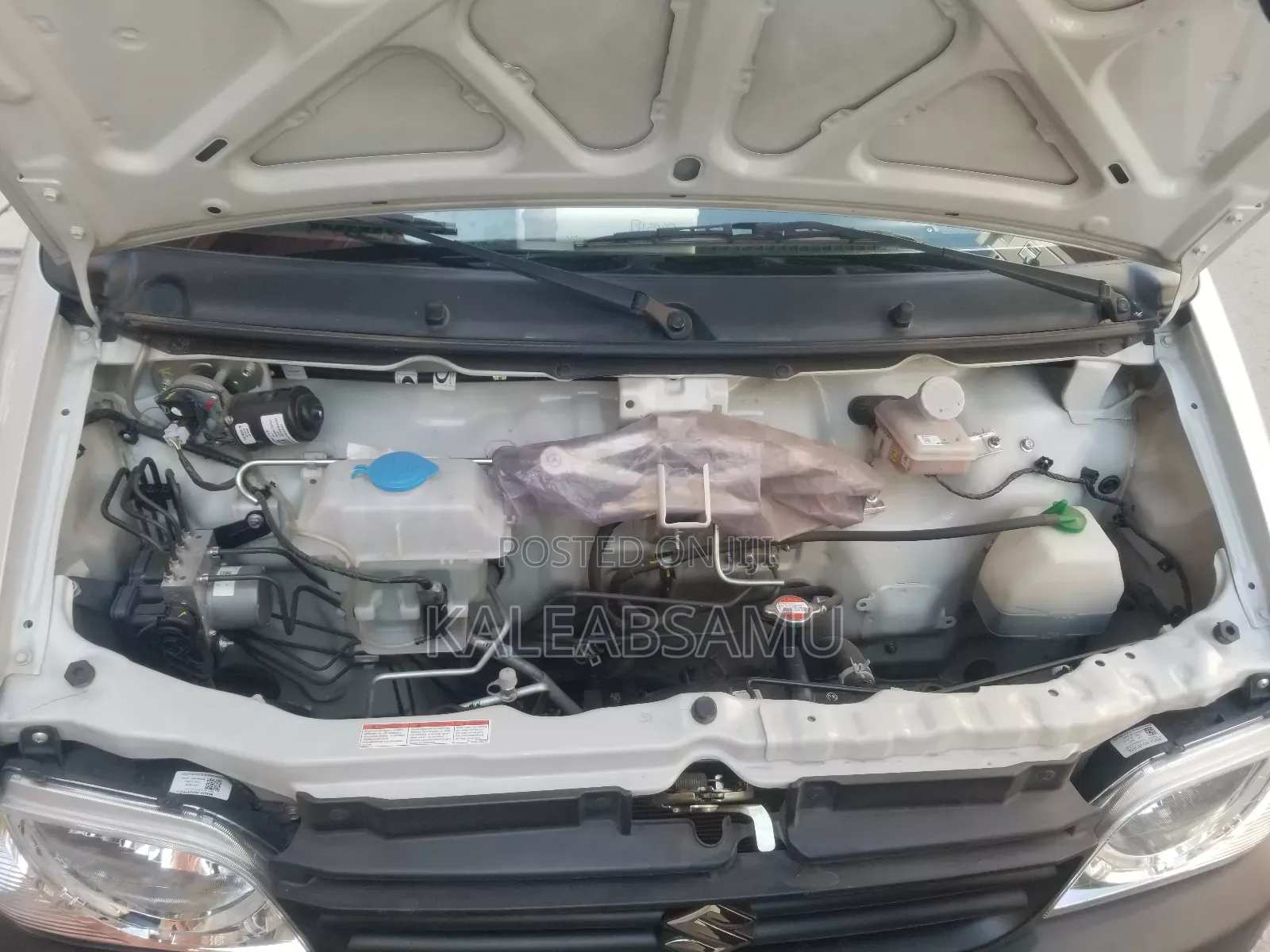 Suzuki Eeco 2025 Silver