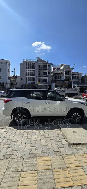 Toyota Fortuner 2020 White