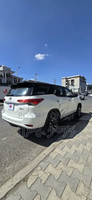 Toyota Fortuner 2020 White