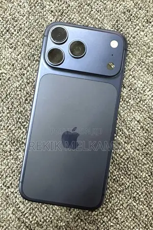 New Apple iPhone 17 Pro Max 256 GB Blue