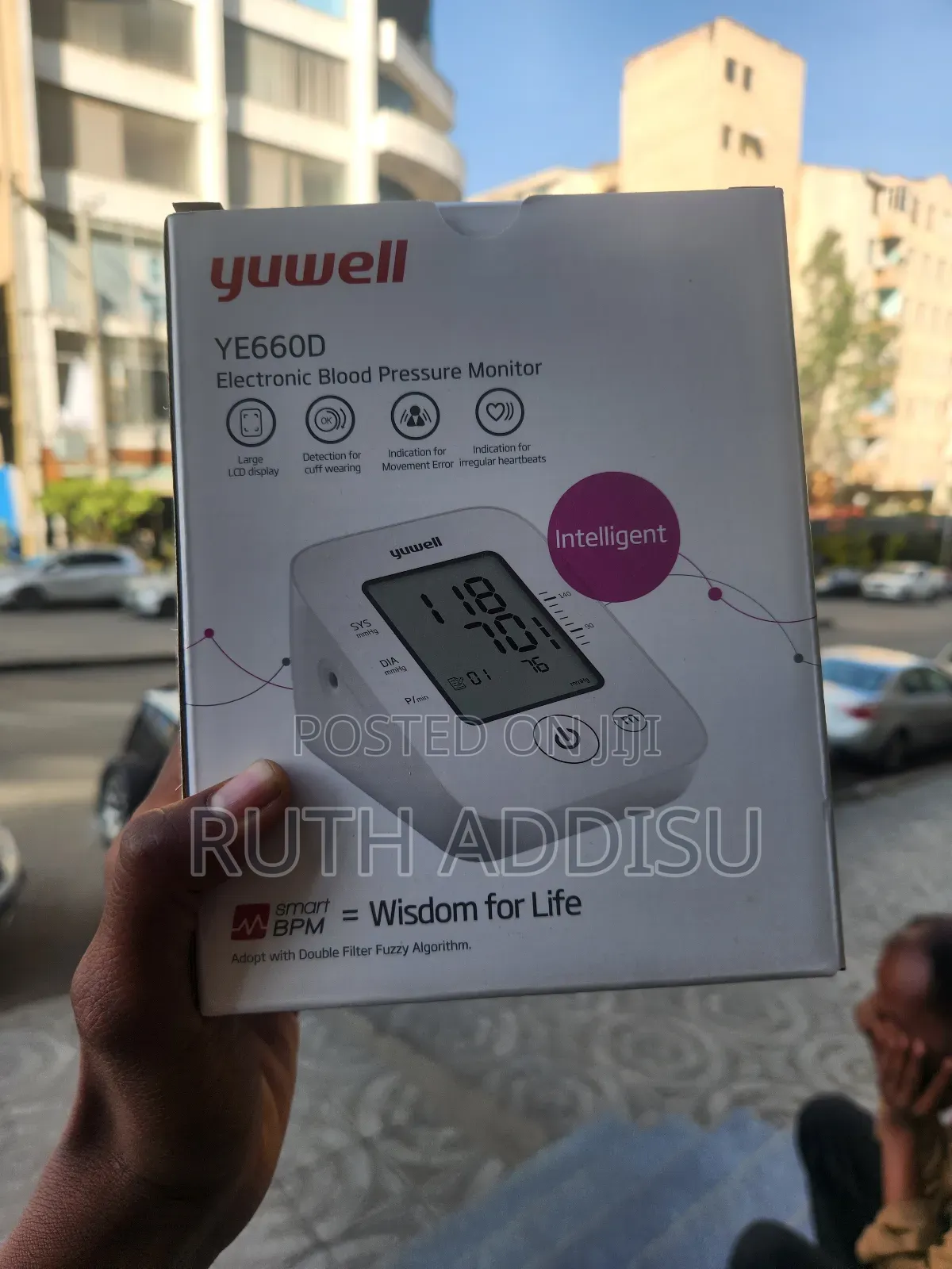 Yuwell Brand New Blood Pressuer Monitor鳵的digital Blood Pressure Monit
