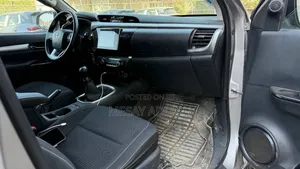 Toyota Hilux 2020 Gray