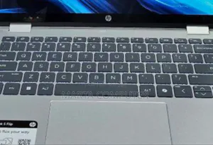 New Laptop HP OmniBook 5 Flip 16GB Intel Core I7 SSD 512GB