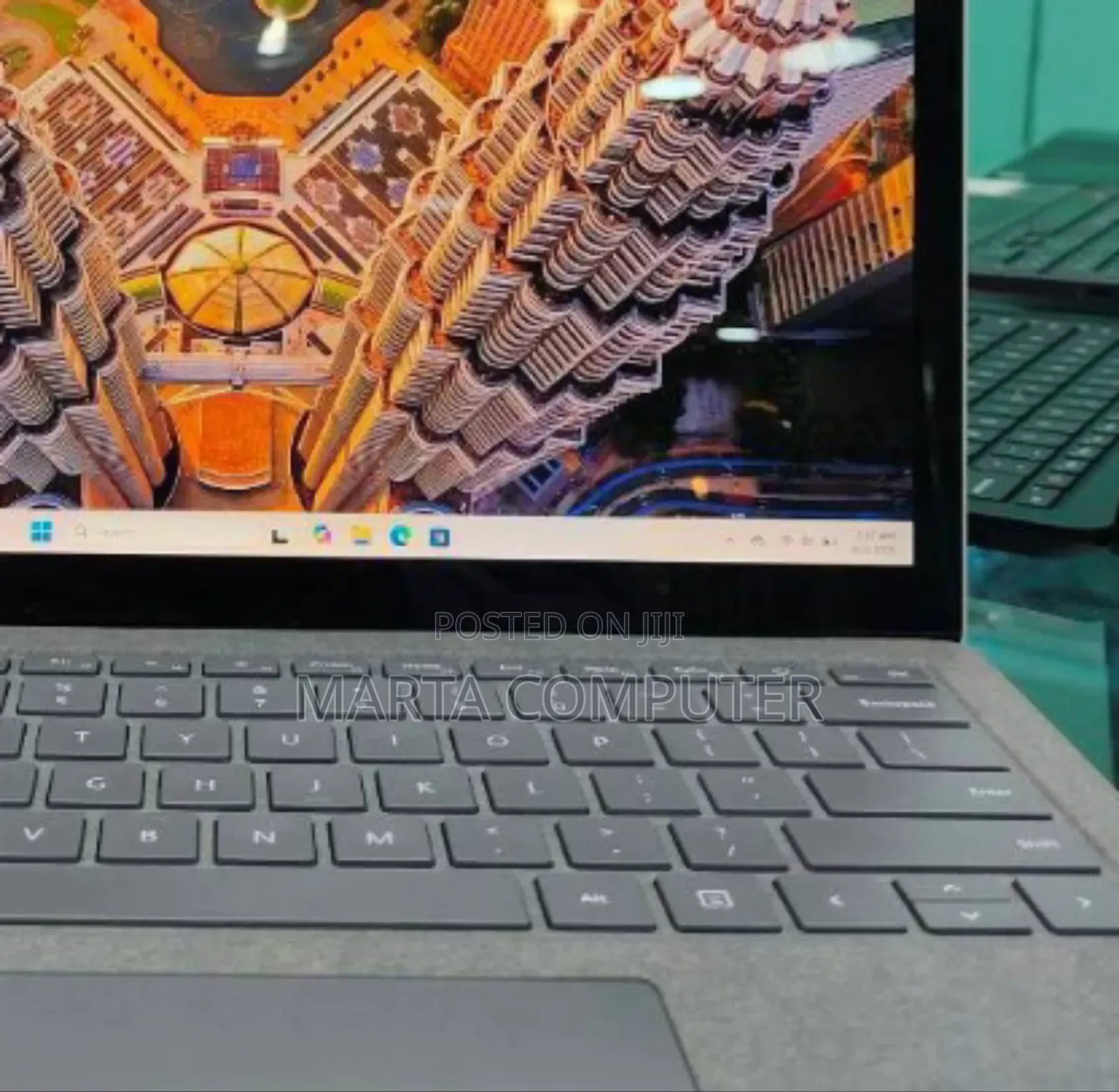 New Laptop Microsoft Surface 16GB Intel Core I7 SSD 512GB