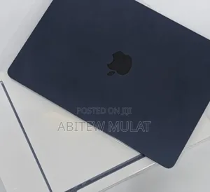 New Laptop Apple MacBook Air 2022 M2 8GB Apple M2 SSD 512GB