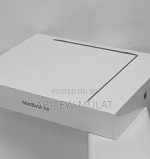 New Laptop Apple MacBook Air 2022 M2 8GB Apple M2 SSD 512GB