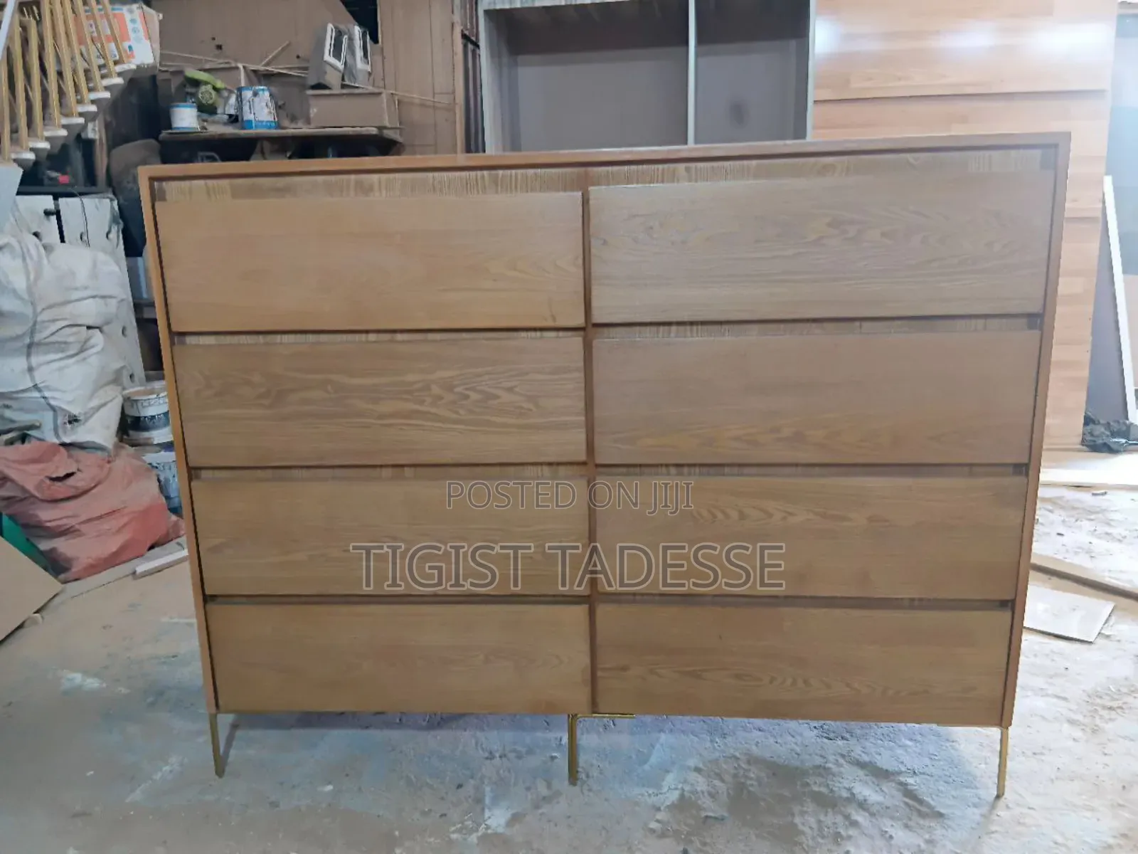 Cheast Drawer 120cm*150cm Oak Made With Good Finish Metal Leg