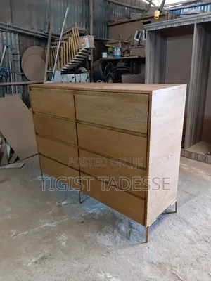 Cheast Drawer 120cm*150cm Oak Made With Good Finish Metal Leg