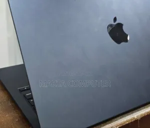 New Laptop Apple MacBook Air 2022 M2 8GB Apple M2 SSD 256GB