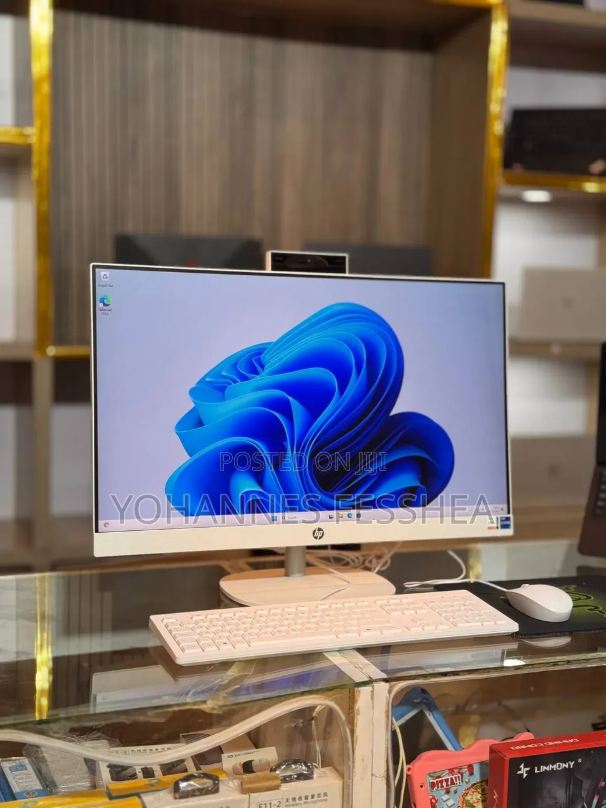 New Desktop Computer HP 200 G4 All-in-One 16GB Intel Core I7 SSD 1T