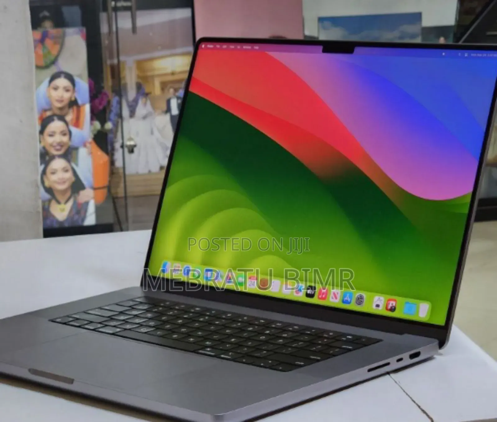 New Laptop Apple MacBook Pro 2021 M1 32GB Apple M1 Max SSD 512GB