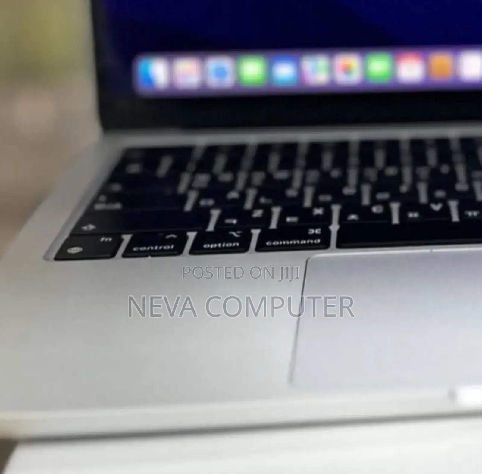 New Laptop Apple MacBook Pro 2019 8GB Apple M2 SSD 256GB