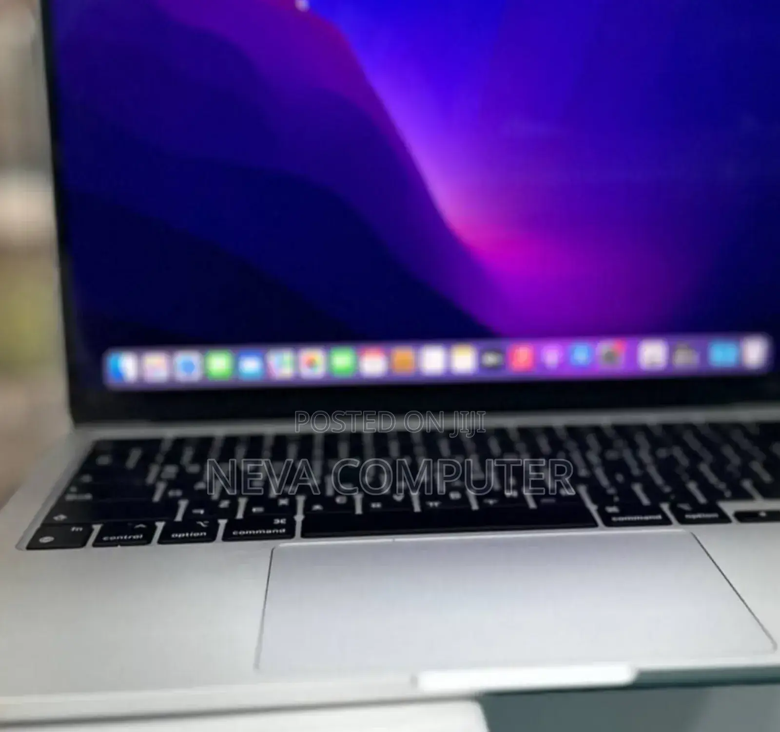 New Laptop Apple MacBook Pro 2019 8GB Apple M2 SSD 256GB