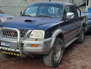 Mitsubishi L200 2005 Blue