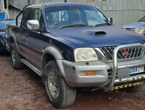 Mitsubishi L200 2005 Blue