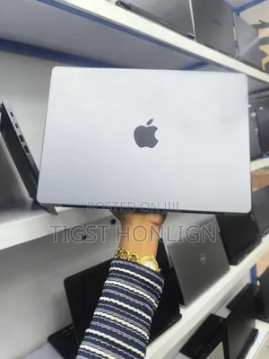 New Laptop Apple MacBook Pro 2021 M1 16GB Apple M1 SSD 512GB