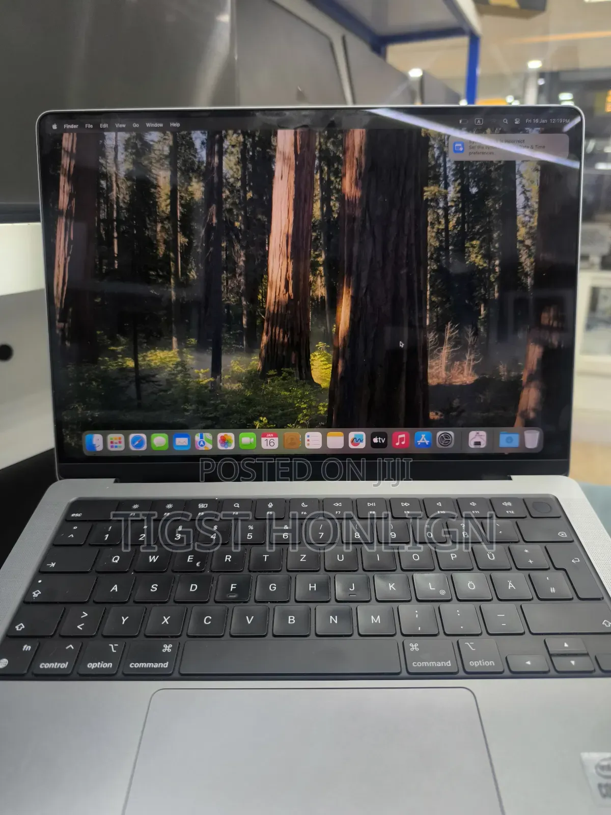 New Laptop Apple MacBook Pro 2021 M1 16GB Apple M1 SSD 512GB