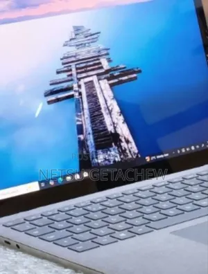 New Laptop Microsoft Surface Laptop 8GB Intel Core I5 SSD 512GB