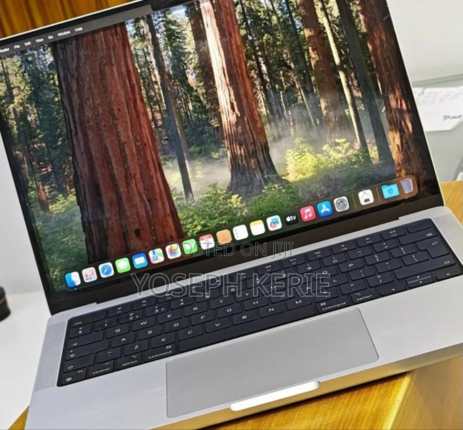 New Laptop Apple MacBook Pro M1 16GB Apple M1 Pro SSD 512GB