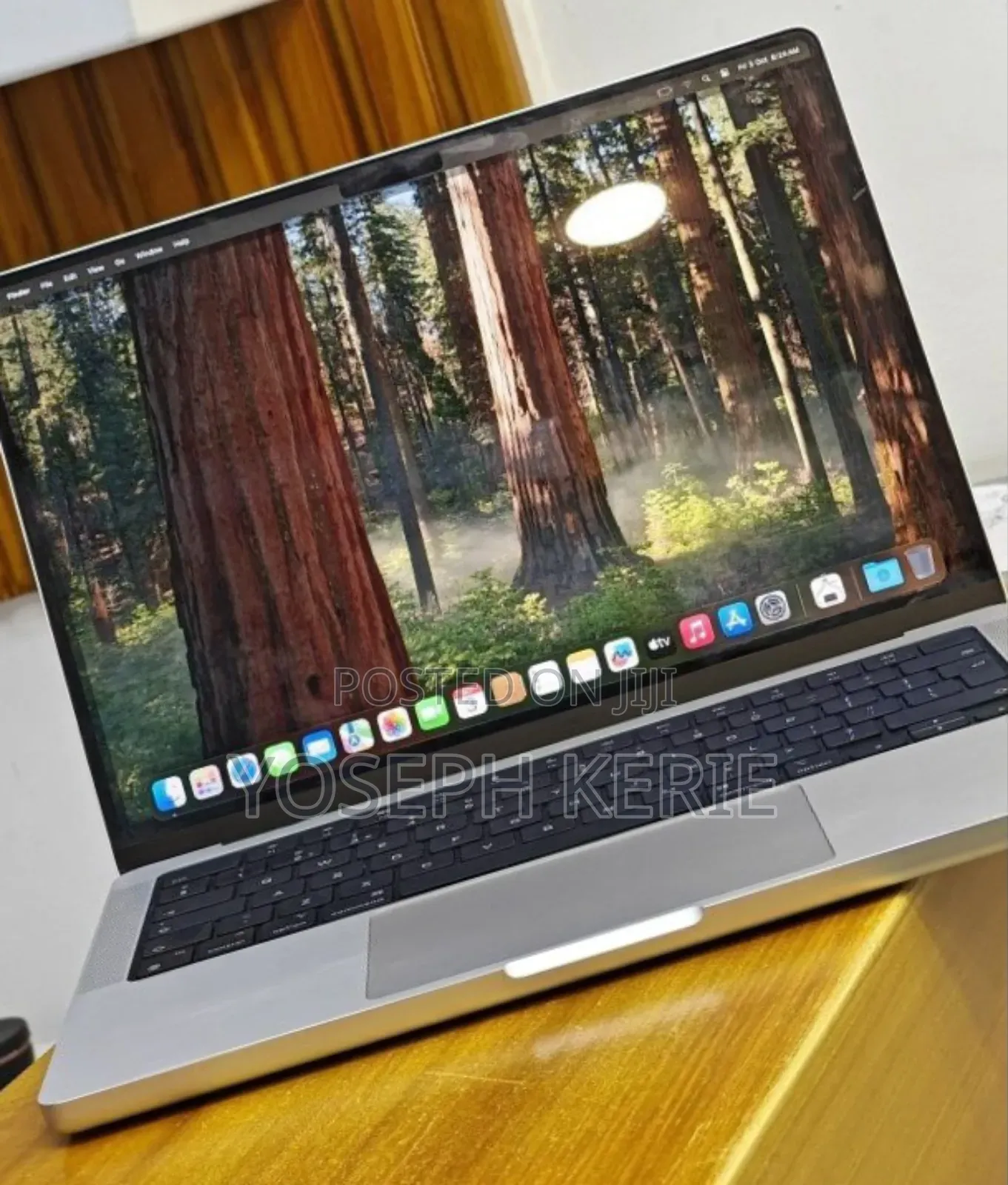 New Laptop Apple MacBook Pro M1 16GB Apple M1 Pro SSD 512GB