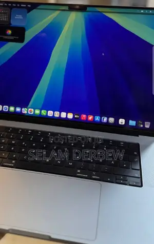 New Laptop Apple MacBook Pro 2020 M1 16GB Apple M1 SSD 512GB