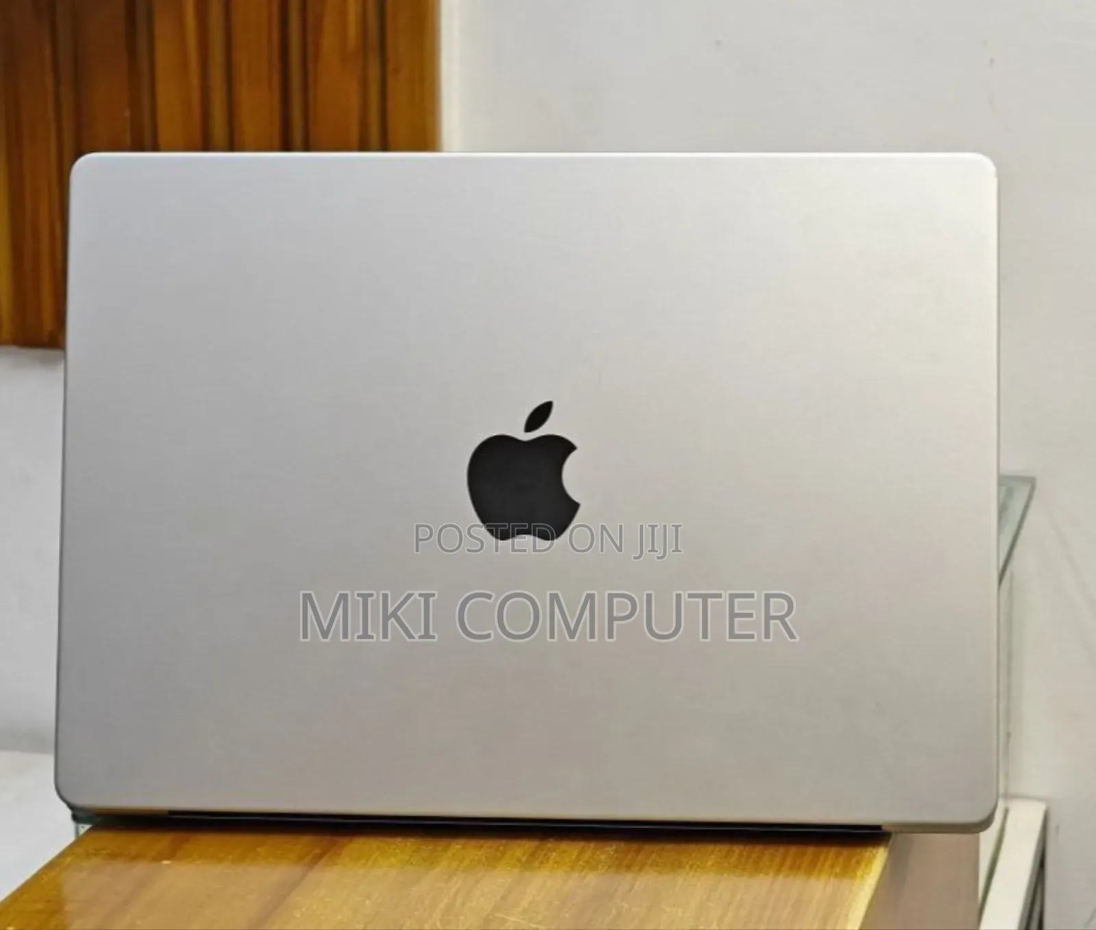 New Laptop Apple MacBook Pro M1 16GB Intel SSD 512GB