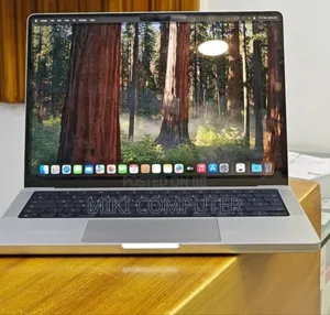 New Laptop Apple MacBook Pro M1 16GB Intel SSD 512GB