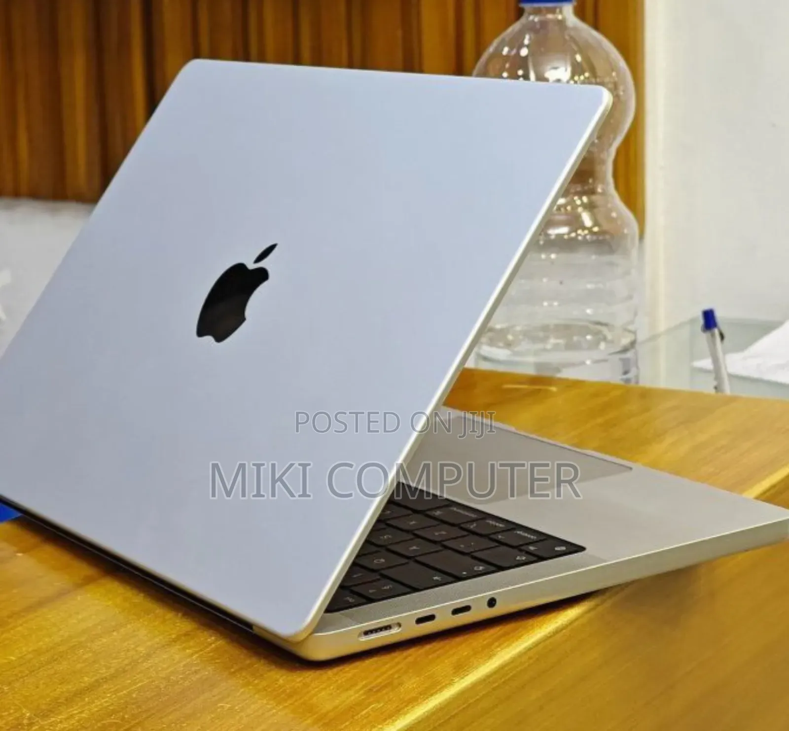 New Laptop Apple MacBook Pro M1 16GB Intel SSD 512GB