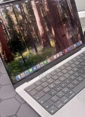 New Laptop Apple MacBook Pro M1 16GB Apple M1 Pro SSD 512GB