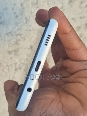 Samsung Galaxy A12 64 GB White