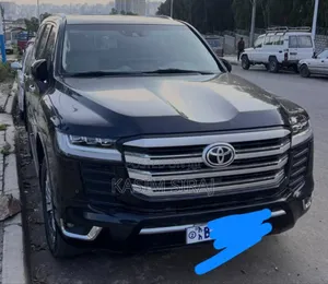 Toyota Land Cruiser 4.5 V8 DLX 2014 Black