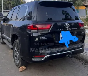 Toyota Land Cruiser 4.5 V8 DLX 2014 Black