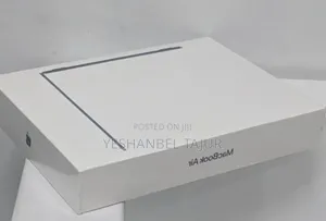 New Laptop Apple MacBook Air 2022 M2 8GB Apple M2 SSD 512GB