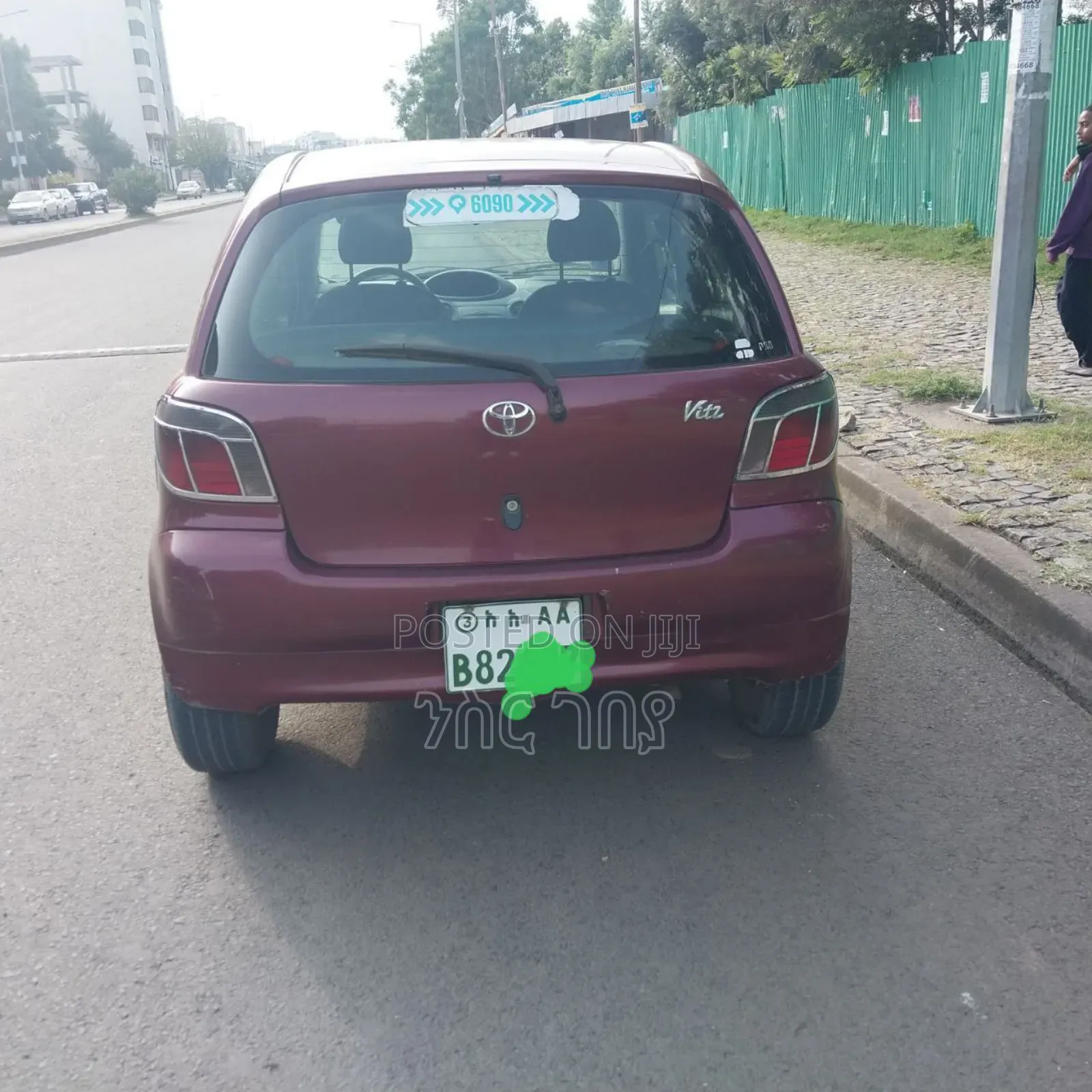 Toyota Vitz 1.0 FWD 5dr 2000 Red
