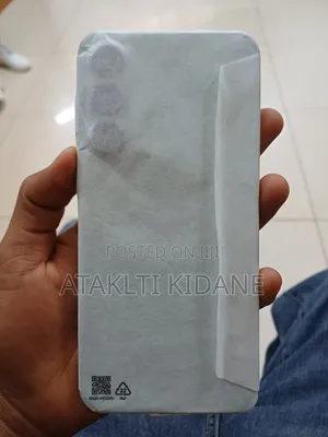 Photo - New Samsung Galaxy A16 5G 128 GB Black