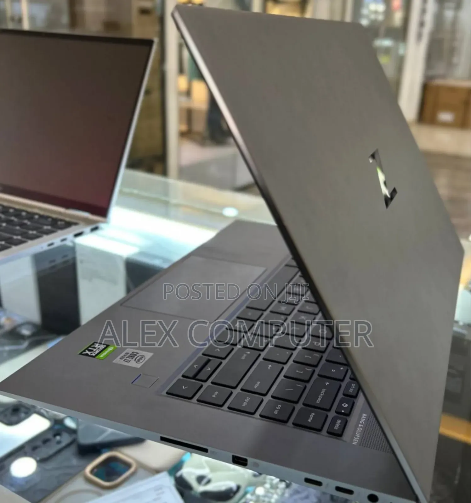 New Laptop HP Zbook Studio G7 16GB Intel Core I7 SSD 1T