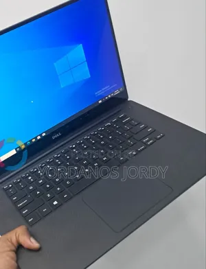 Photo - New Laptop Dell Precision 5520 16GB Intel Core I7 SSD 512GB