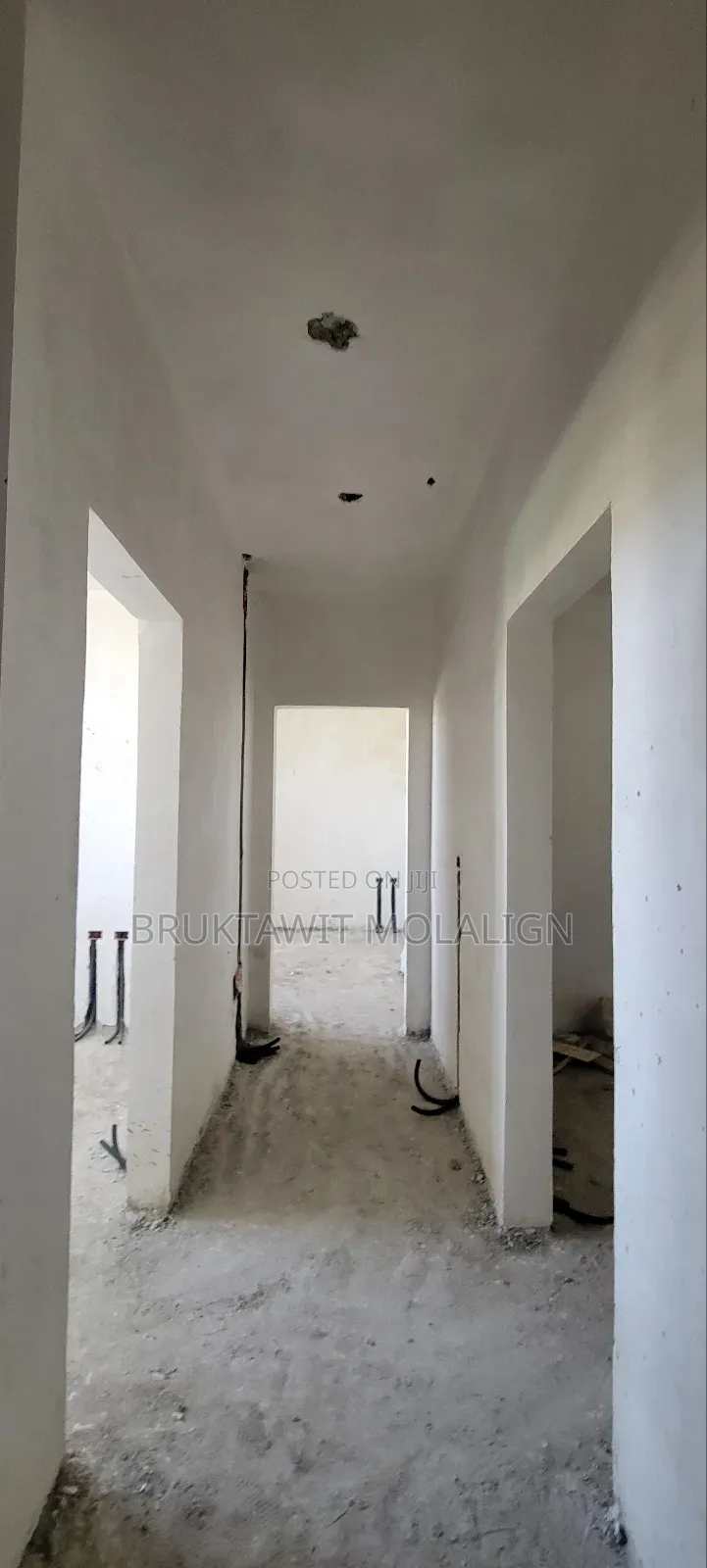 3bdrm Apartment in Near Arbaminch Fish, Kirkos for sale