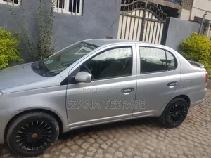 Toyota Platz 2004 Silver