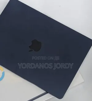 Photo - New Laptop Apple MacBook Air 2023 M2 8GB Apple M2 SSD 512GB